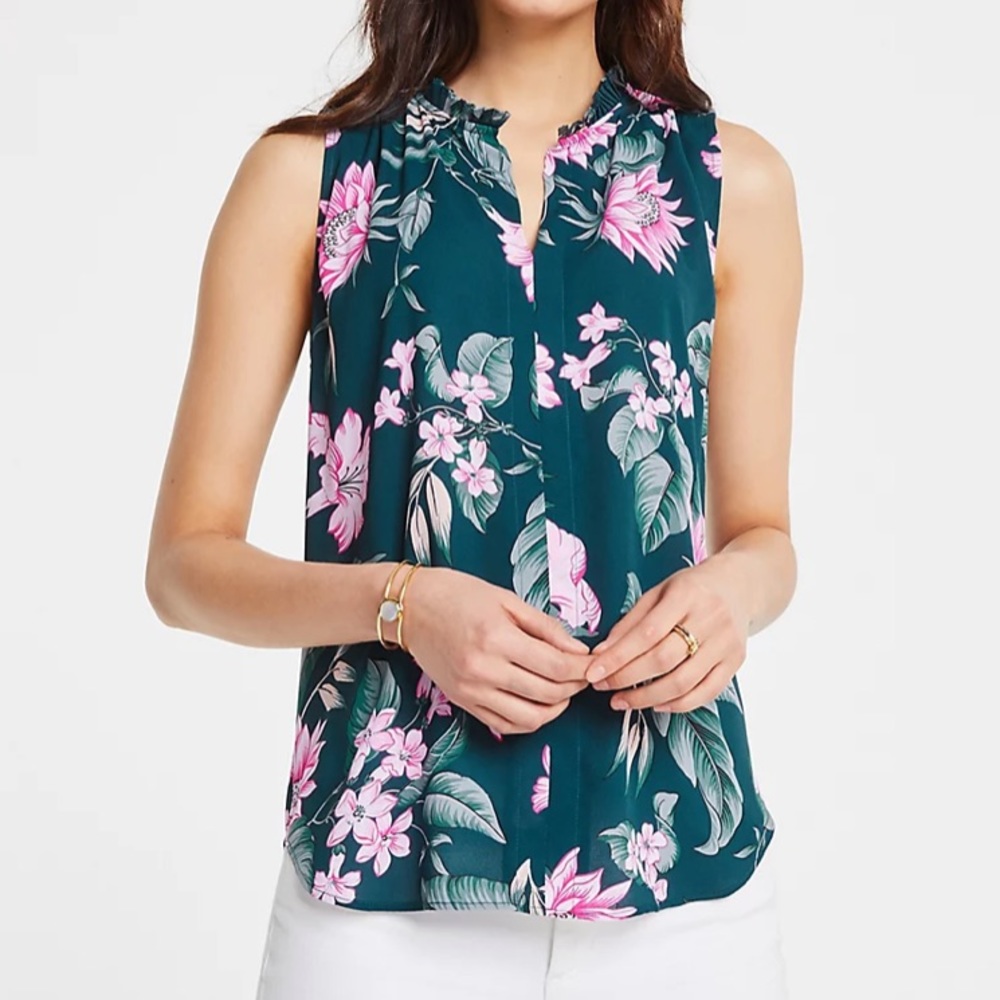 Ann Taylor Sleeveless Floral Blouse Sz S EUC